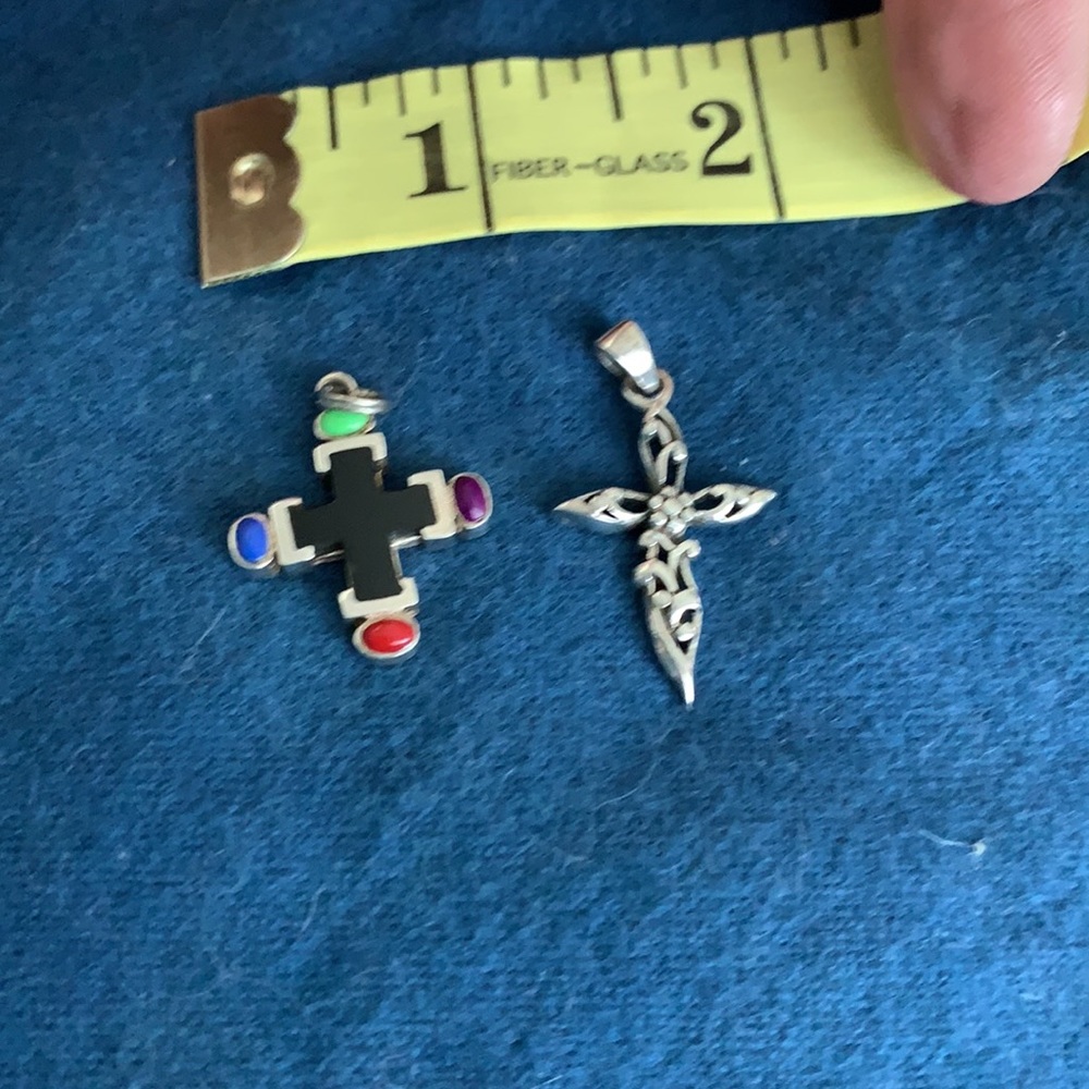 Silver cross pendants - Picture 7 of 7